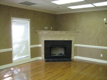 More Photos Of 8134 Country Village Dr, Cordova Medical For Lease