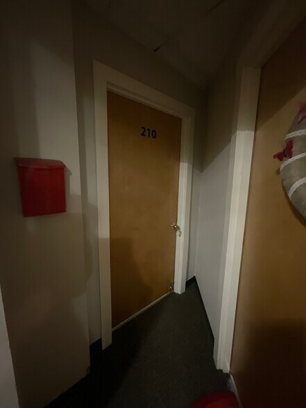 More Photos Of 34 Depot St, Pittsfield Medical For Lease