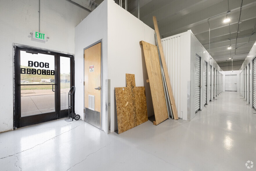 More Photos Of 6910 Bandley Dr, Fountain Industrial For Sale