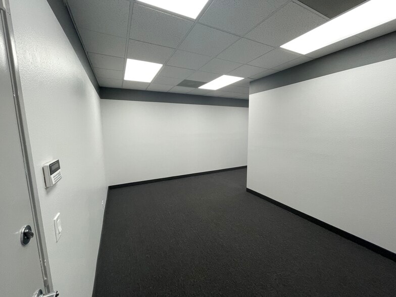 More Photos Of 2760-2764 Lake Sahara Dr, Las Vegas Medical For Lease