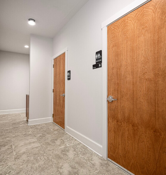 More Photos Of 415 Pennington Ave, Havre De Grace Office For Sale