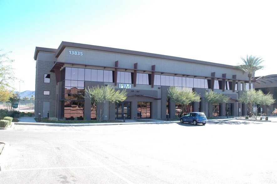 More Photos Of 13835 N Northsight Blvd, Scottsdale Office For Sale