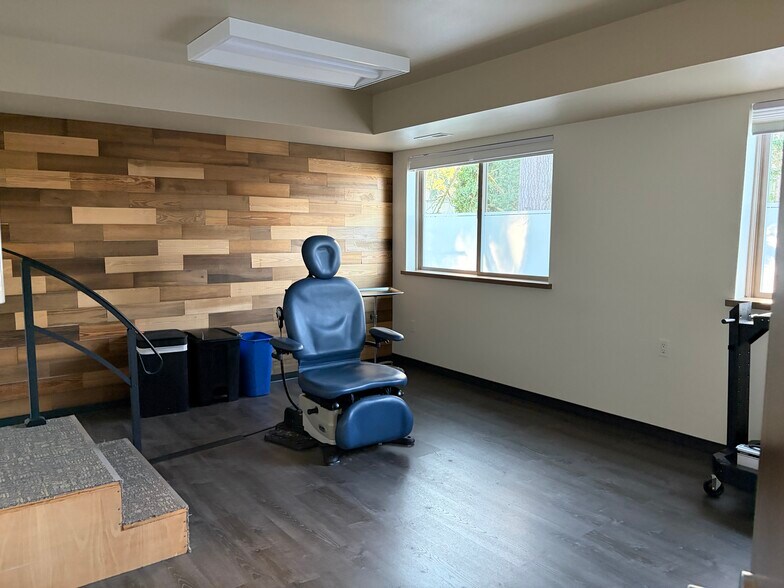 More Photos Of 1918 152nd Ave NE, Bellevue Medical For Lease