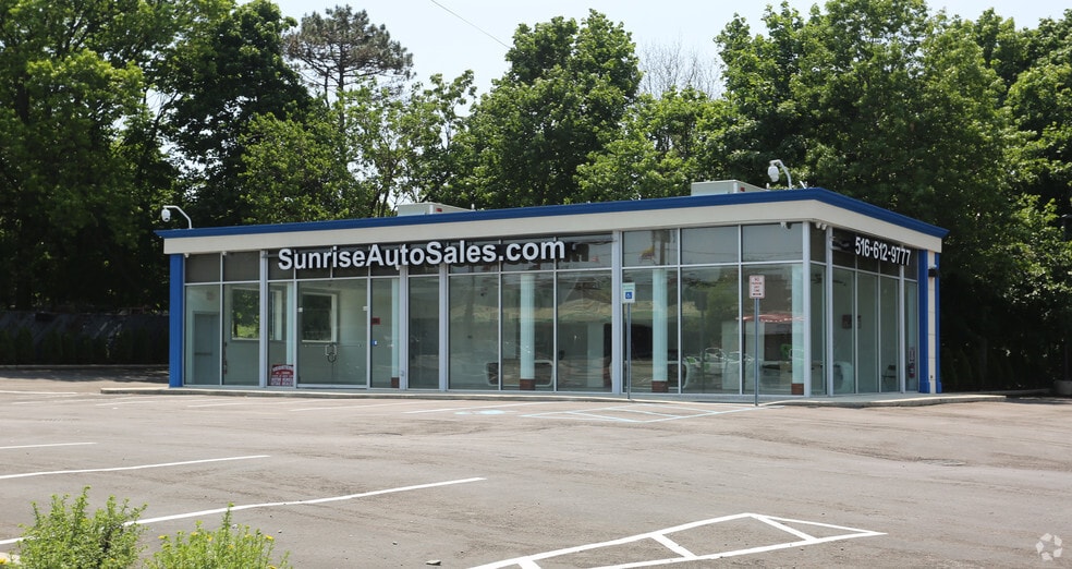 More Photos Of 24102 Linden Blvd, Elmont Auto Dealership For Sale