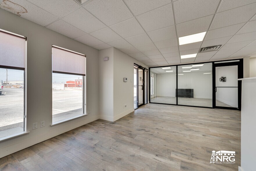 More Photos Of 1603 S Viceroy Ave, Odessa Warehouse For Sale