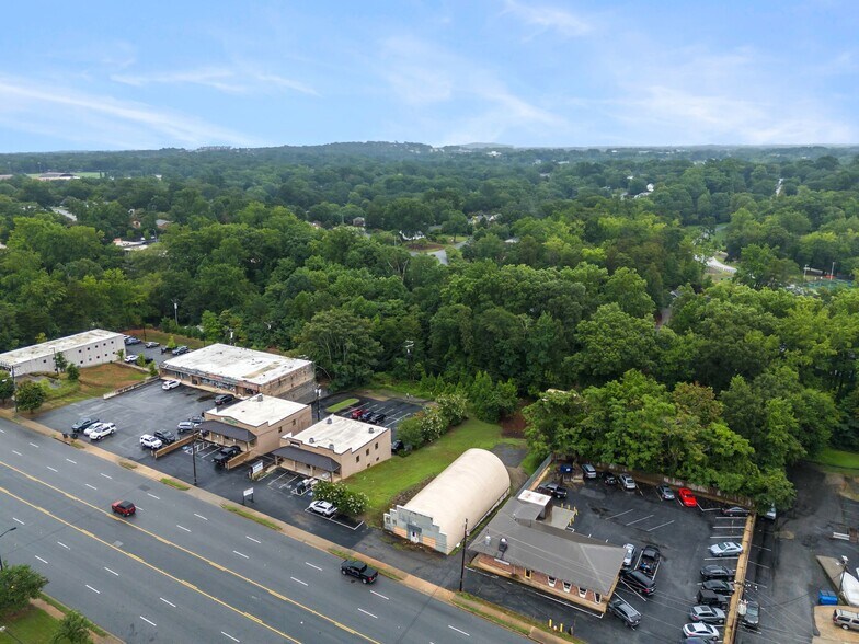 More Photos Of 730 Wade Hampton Blvd, Greenville Freestanding For Sale