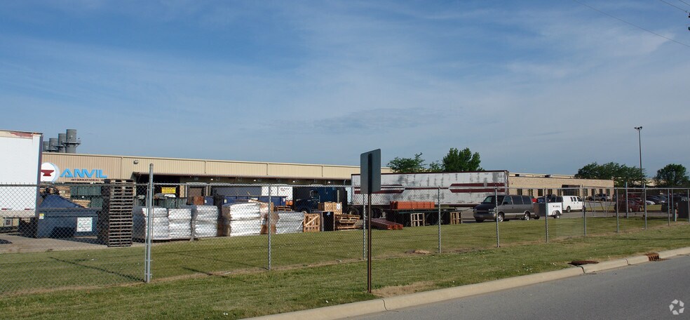 Primary Photo Of 750 Central Ave, University Park Distribution For Lease