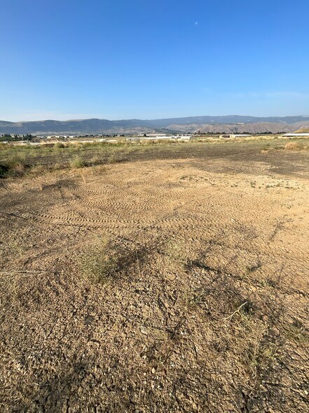 More Photos Of 501 Urban Industrial Way, East Wenatchee Land For Sale