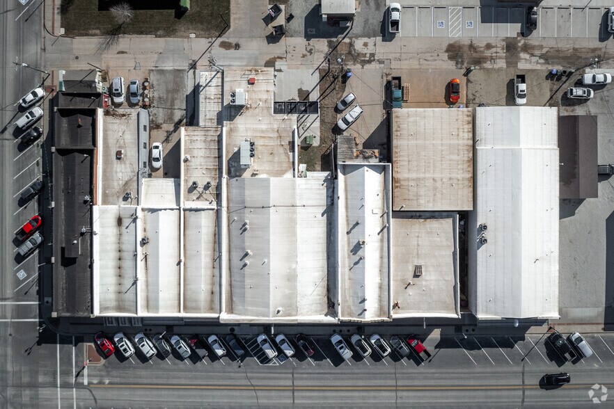 More Photos Of 108-114 S Main St, Hillsboro General Retail For Sale