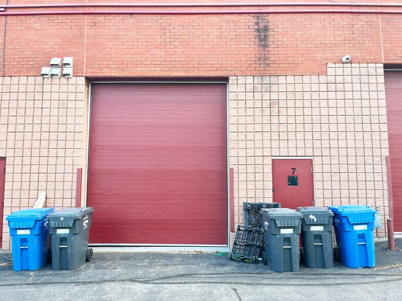 More Photos Of 5100 S Service Rd, Burlington Office For Lease