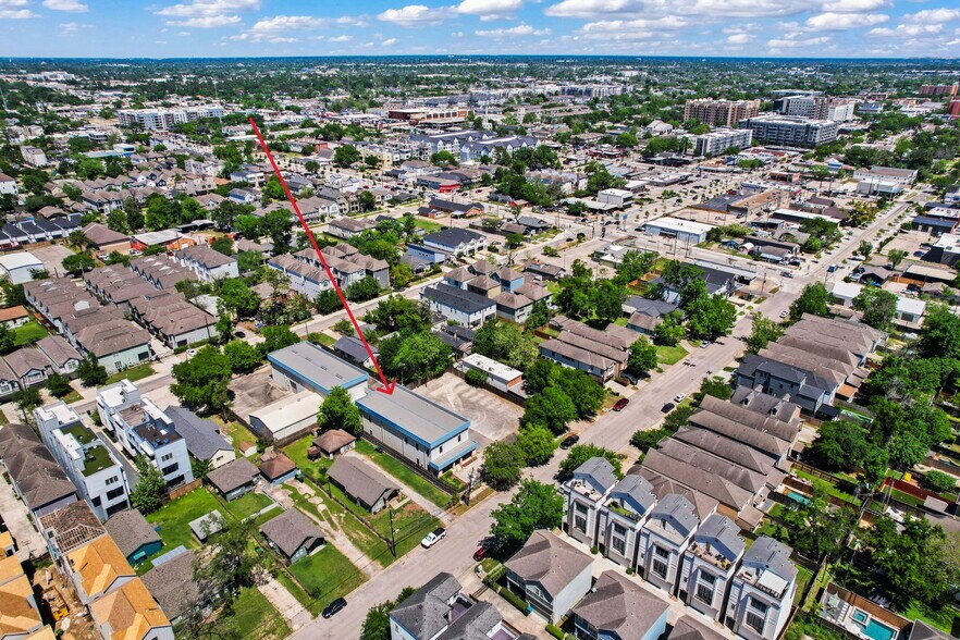 More Photos Of 901 W 18th St, Houston Warehouse For Sale