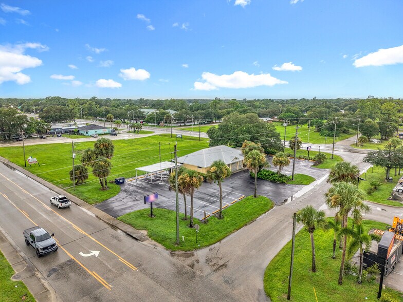 More Photos Of 45 Bryan Ave, LaBelle Medical For Sale