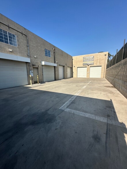Primary Photo Of 10066 San Fernando Rd, Pacoima Specialty For Lease