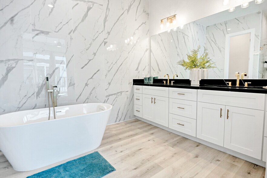 More Photos Of , Houston Multifamily For Sale