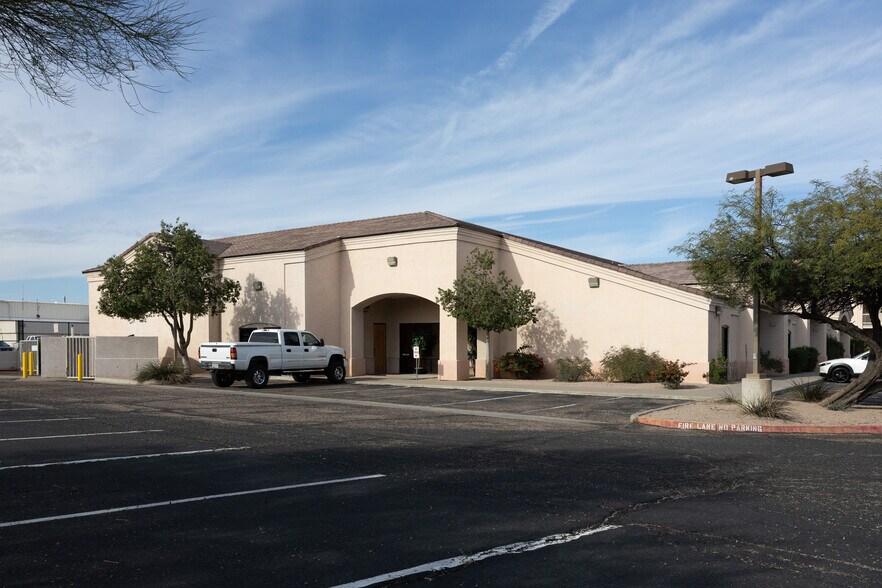More Photos Of 2550 N Thunderbird Cir, Mesa Office For Sale