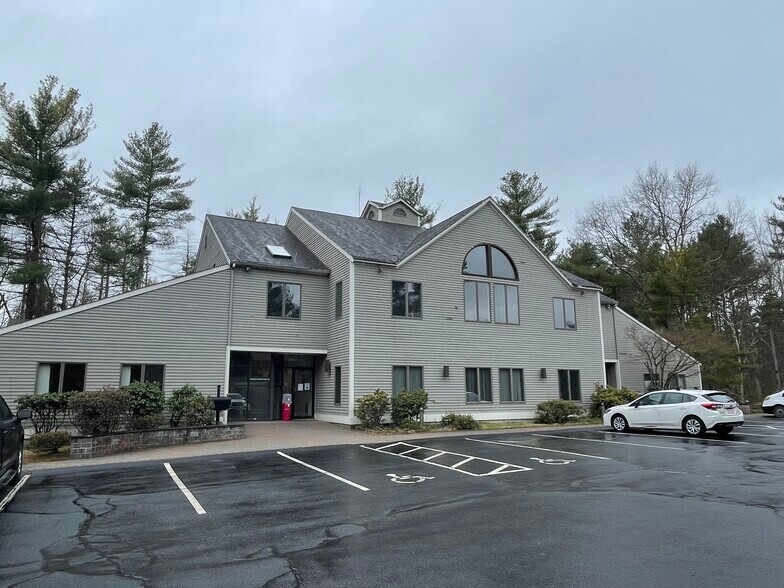 More Photos Of 1000 Main St, Acton Office For Lease