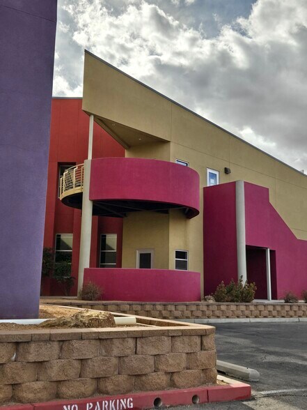 More Photos Of 4110 Cutler Ave NE, Albuquerque Office For Sale