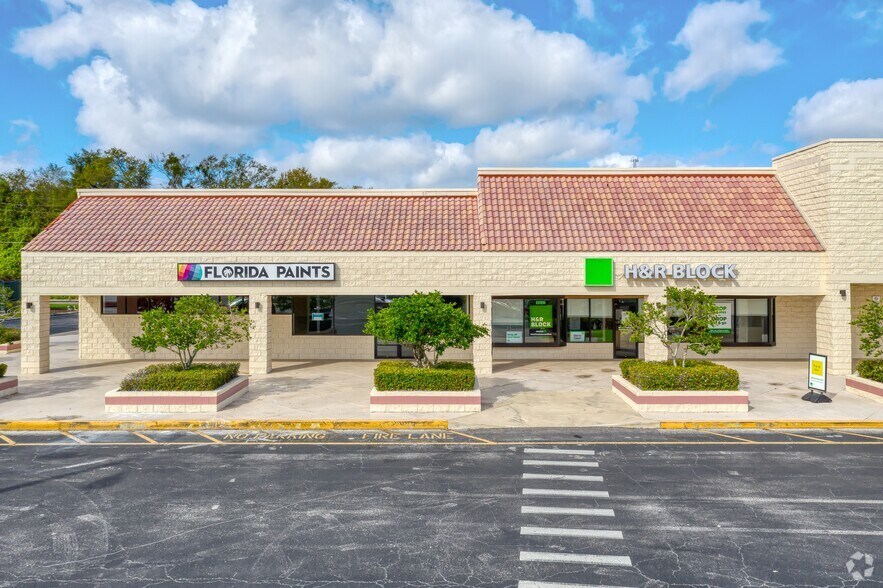 More Photos Of 14001-14211 W Colonial Dr, Winter Garden Unknown For Lease