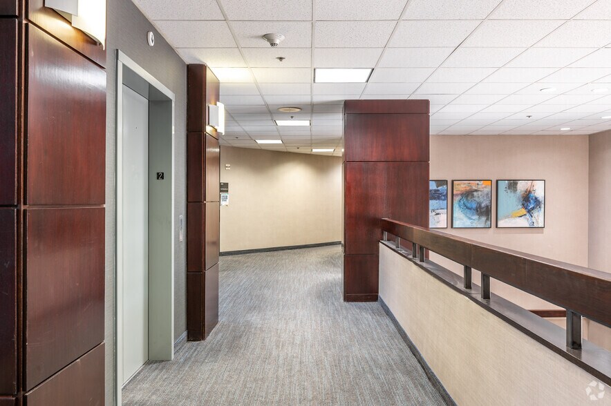 More Photos Of 2100 & 2150 Lakeside Blvd, Richardson Unknown For Lease