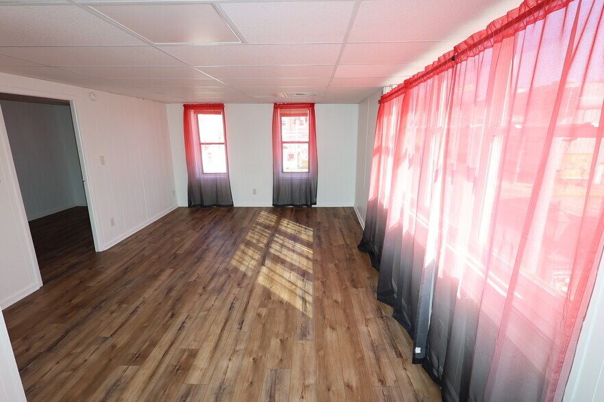 More Photos Of 101 W Main St, Syracuse Storefront Retail Residential For Sale
