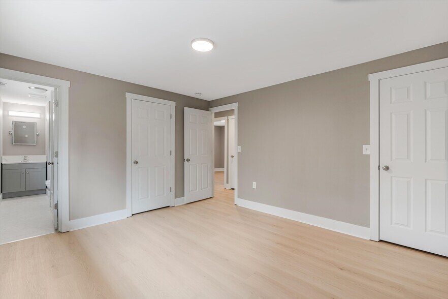 More Photos Of 2706 SE Spruce St, Hillsboro Healthcare For Sale