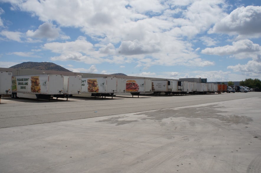 More Photos Of 10681 Production Ave, Fontana Distribution For Lease