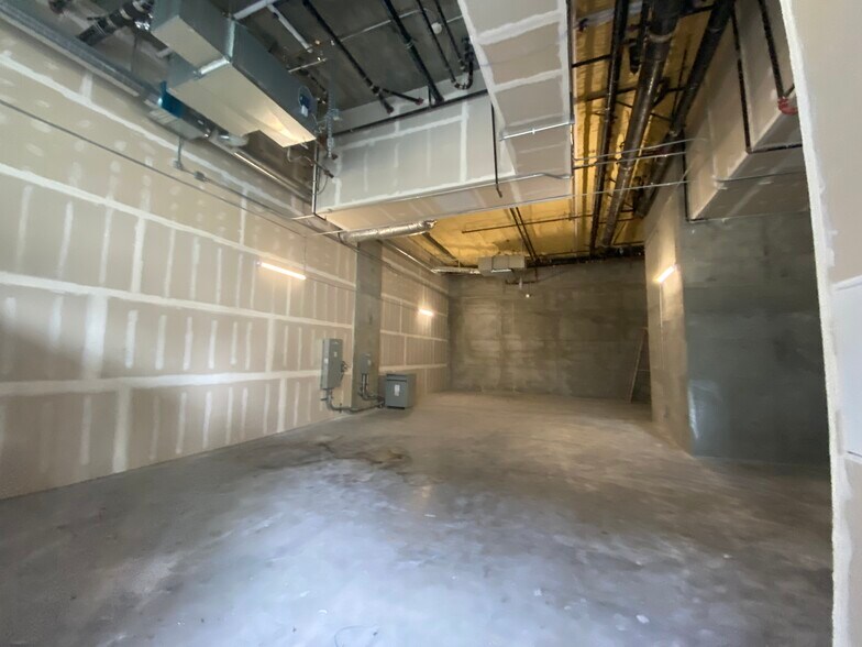 More Photos Of 825 S Hill St, Los Angeles Apartments For Lease