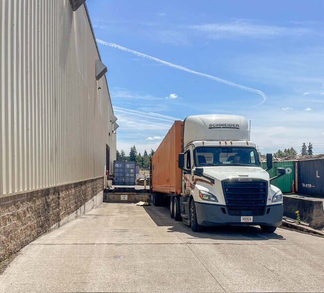 More Photos Of 291 Commercial Pky, Molalla Industrial For Lease