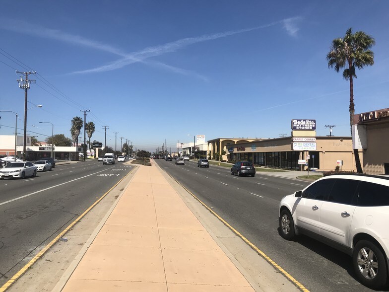 More Photos Of 18506-18516 Hawthorne Blvd, Torrance Storefront Retail Office For Lease