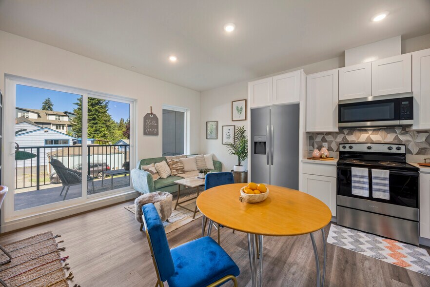 More Photos Of 2152 N 185th St, Shoreline Apartments For Sale