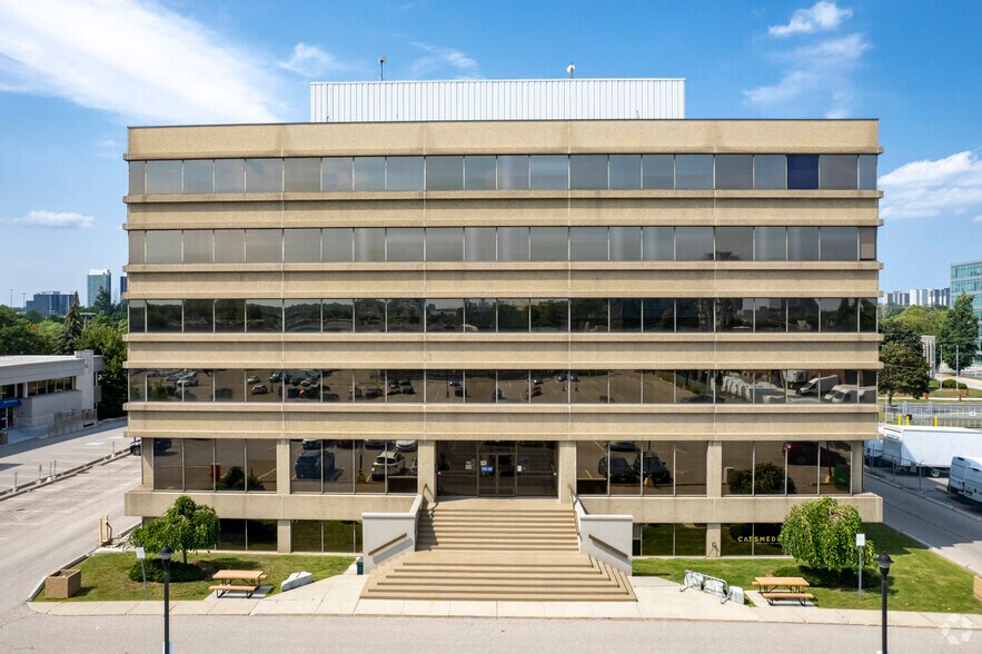 More Photos Of 101 Duncan Mill Rd, Toronto Office For Lease