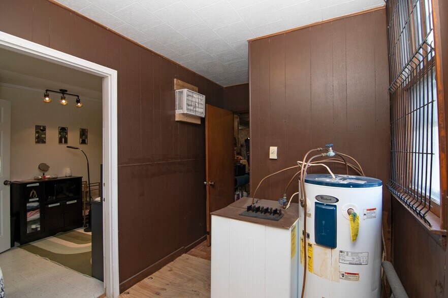 More Photos Of 439 Main Street, Rainelle Storefront Retail Residential For Sale