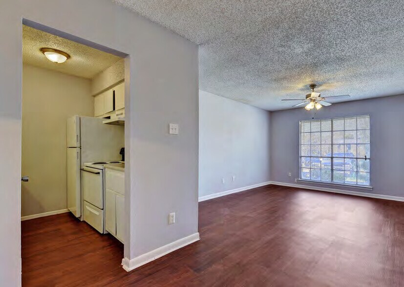 More Photos Of 1830 W Rundberg Ln, Austin Apartments For Sale