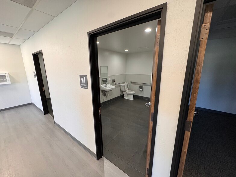 More Photos Of 3220 Blume Dr, Richmond Office For Sale