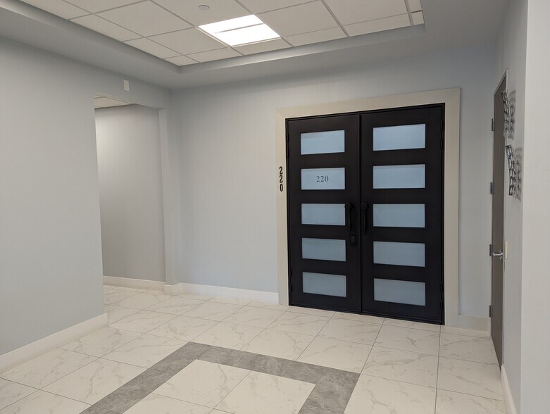 More Photos Of 2613 Dallas Pky, Plano Office For Lease