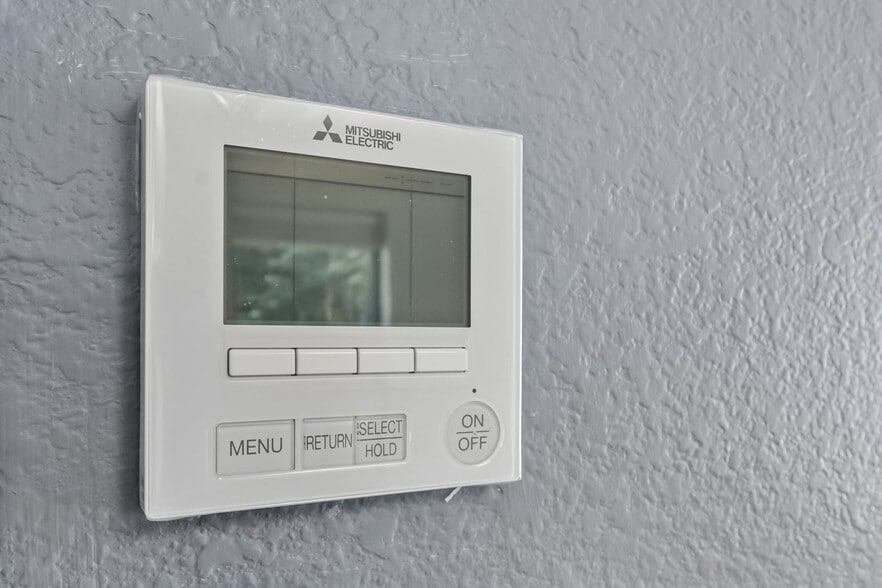 More Photos Of 114 Village Pl, Dillon Office For Lease