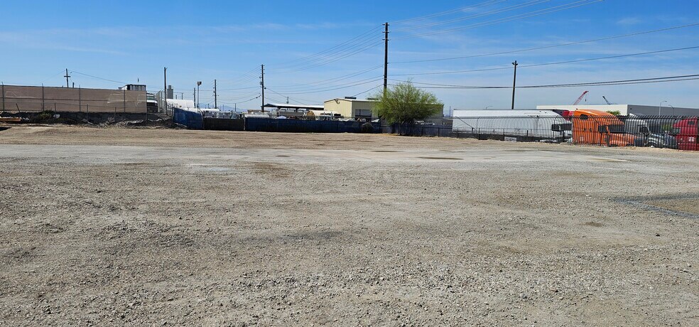 More Photos Of 2929 Ringe Ln, Las Vegas Manufacturing For Lease