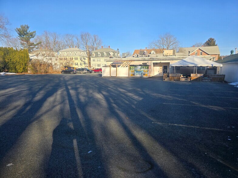 More Photos Of 48 School St, Lincoln Restaurant For Sale