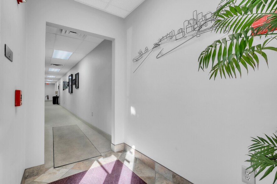 More Photos Of 1450 Pa-51, Clairton Office For Lease