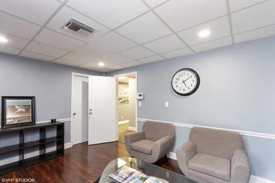 More Photos Of 212 SE 8th St, Fort Lauderdale Office Residential For Sale