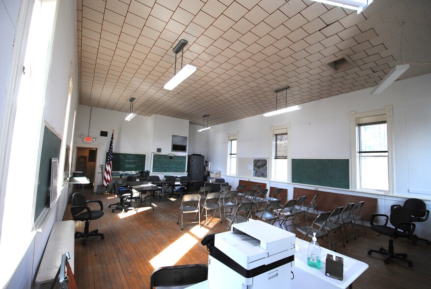 More Photos Of W4614 Potter Rd, Elkhorn Flex For Sale