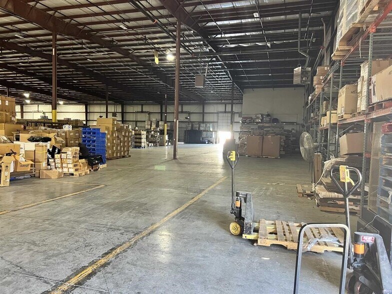 More Photos Of 3471 N Union Dr, Olney Warehouse For Sale