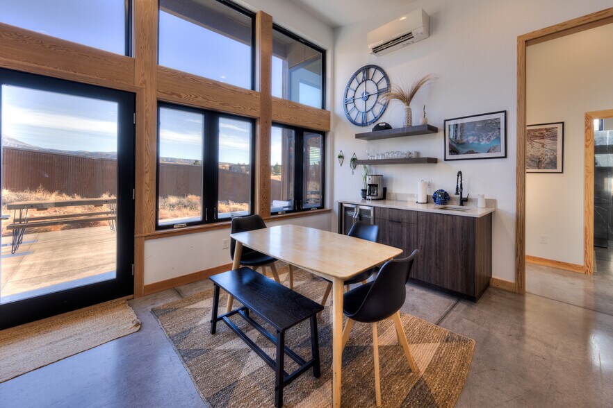 More Photos Of 171 Mt Peale Dr, Moab Specialty For Sale