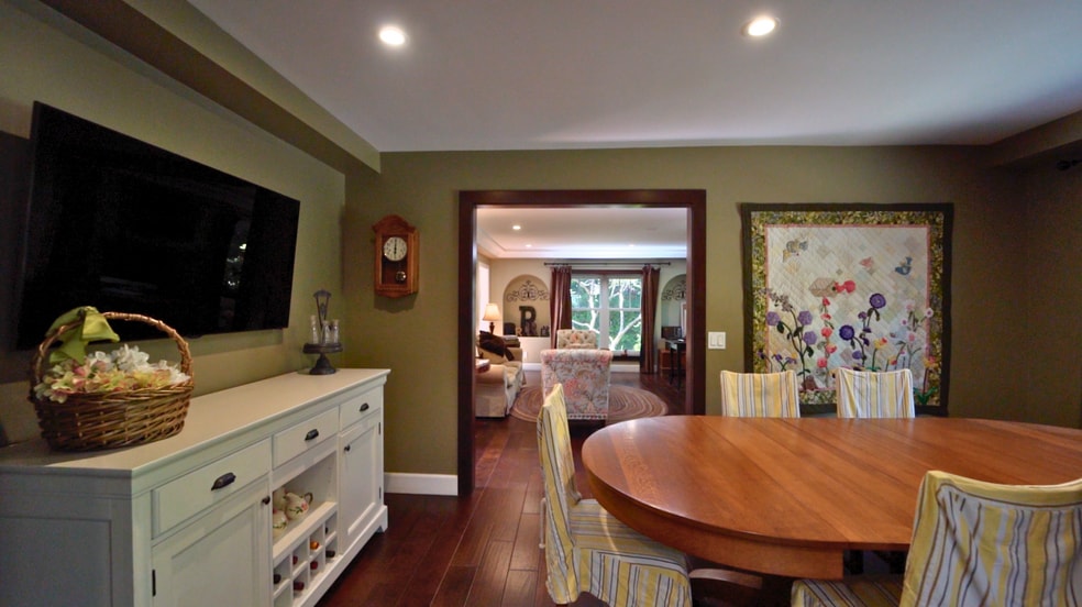 More Photos Of 17066 Palmdale Ln, Huntington Beach Contractor Storage Yard For Sale