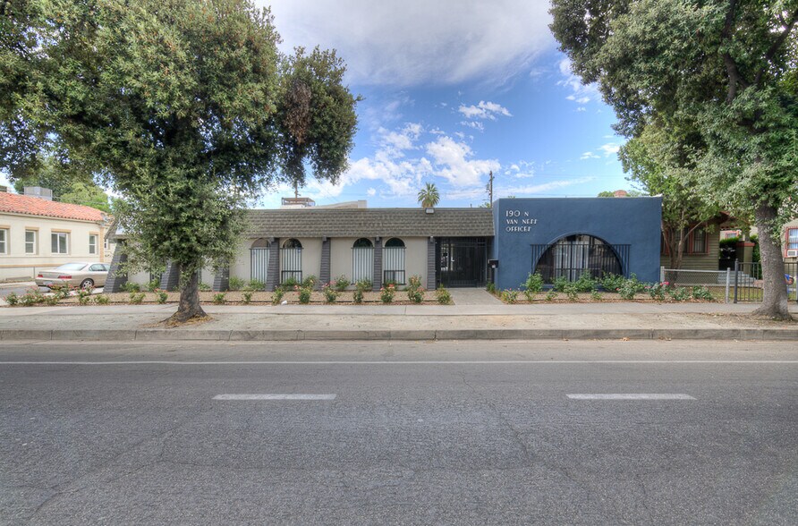 More Photos Of 190 N Van Ness Ave, Fresno Medical For Sale