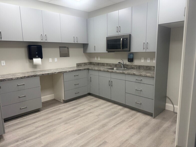 More Photos Of 3729 Woodking Dr, Idaho Falls Medical For Lease