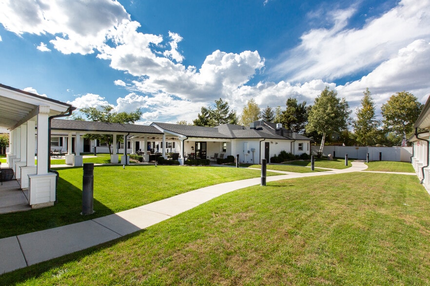 More Photos Of 1113 & 1117 E Gurley St, Prescott Rehabilitation Center For Sale