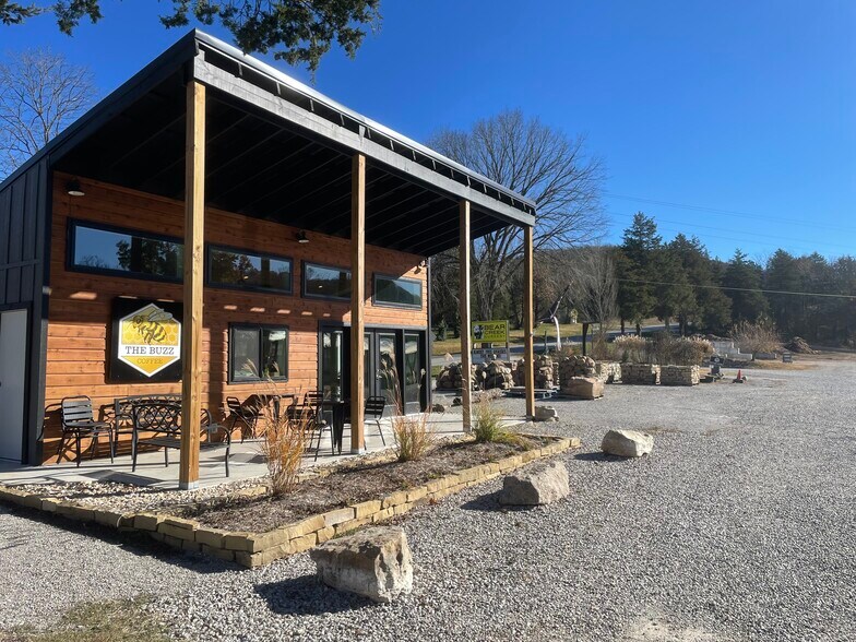 More Photos Of 2798 Highway 23 N, Eureka Springs Garden Center For Sale