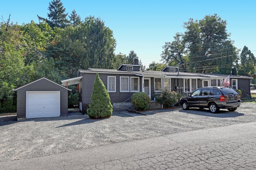 More Photos Of 6403 Tompkins Ct, West Linn Multifamily For Sale