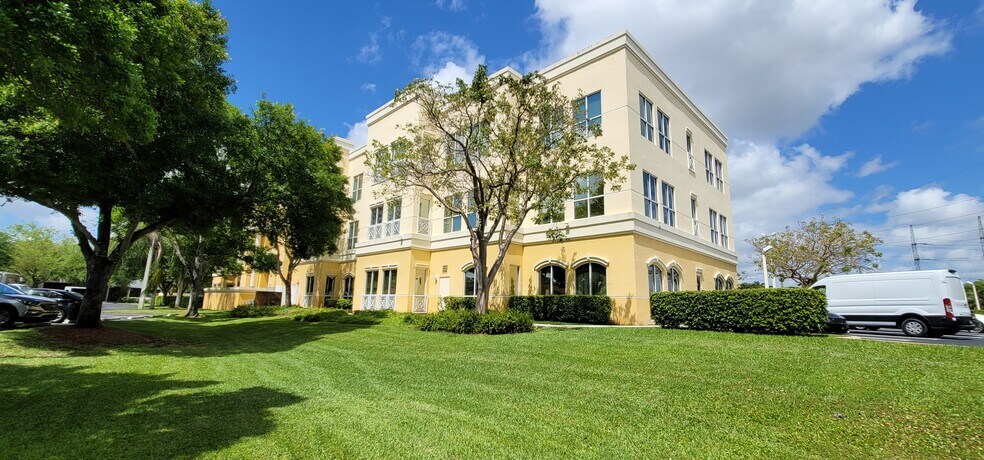 More Photos Of 14400 NW 77th Ct, Miami Lakes Office For Lease